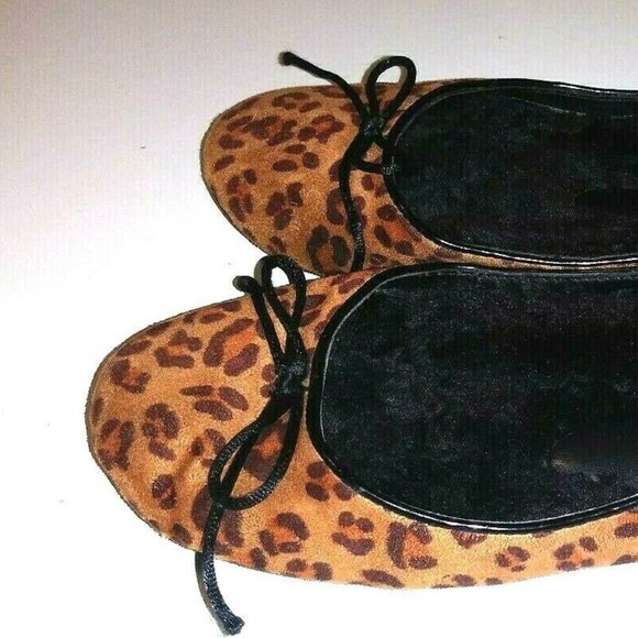 Chico's ballet flats Leopard print faux fur lined size 6 animal print soft - Picture 3 of 10